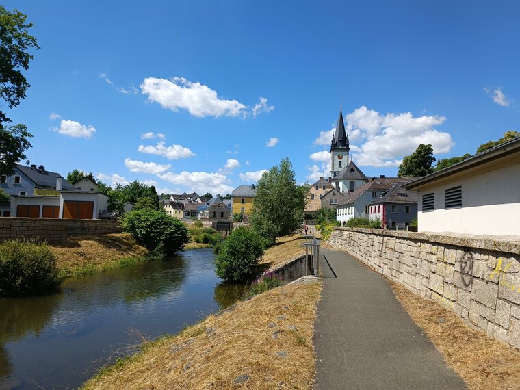 Schwarzbach an der Saale